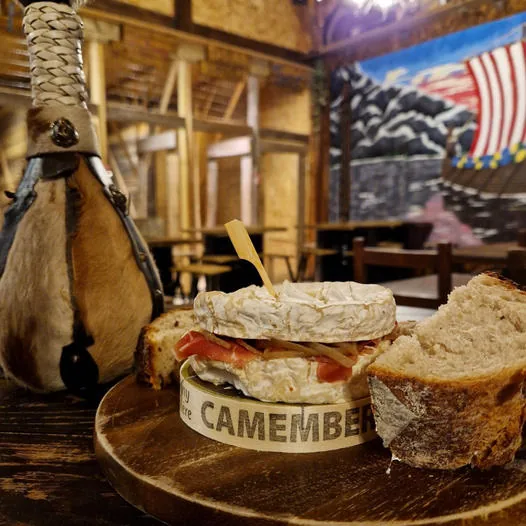 Le Valhalla – Bar – Restaurant – Lancer de hache gallery 3