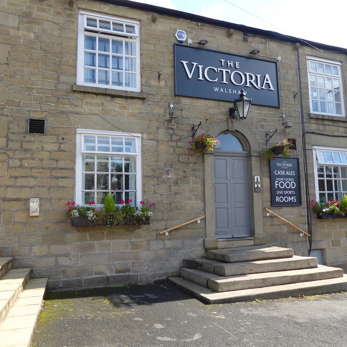 The Victoria Walshaw — 12-14 Hall St, Walshaw, Tottington, Bury BL8 3BD, United Kingdom