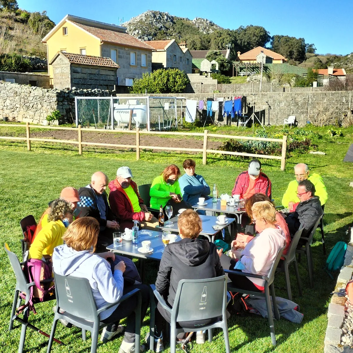 O BAR DO PAVO — Av. de Bueu, 65, 36949 Cangas, Pontevedra, Spain
