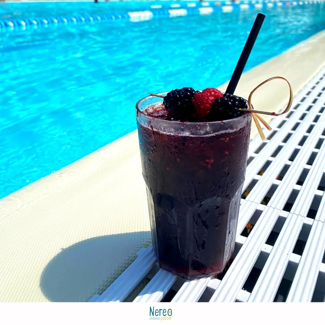 Nereo Pool Bar gallery 3