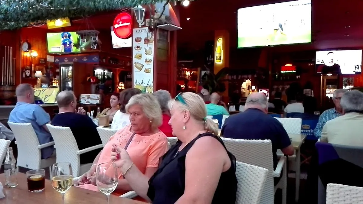 CACTUS Café gallery 2