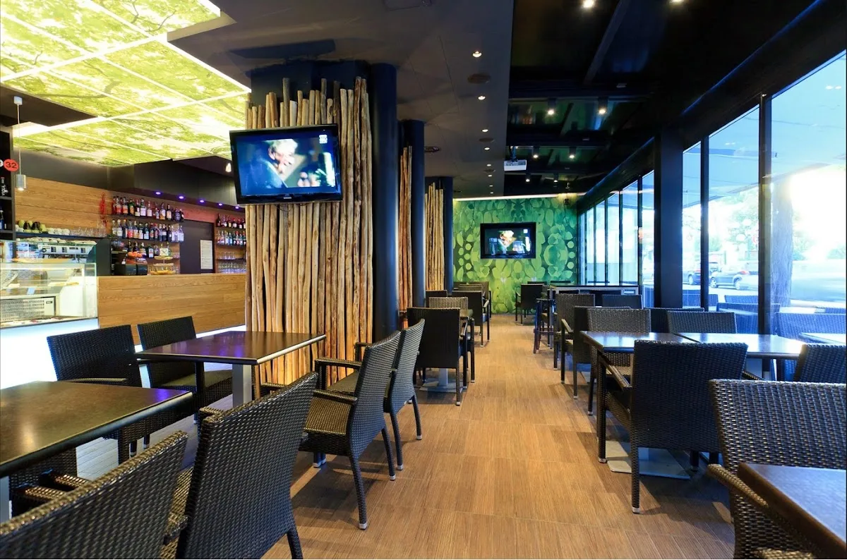 racketbar dalle colazioni a tarda notte…APERTIVI!!! gallery 2
