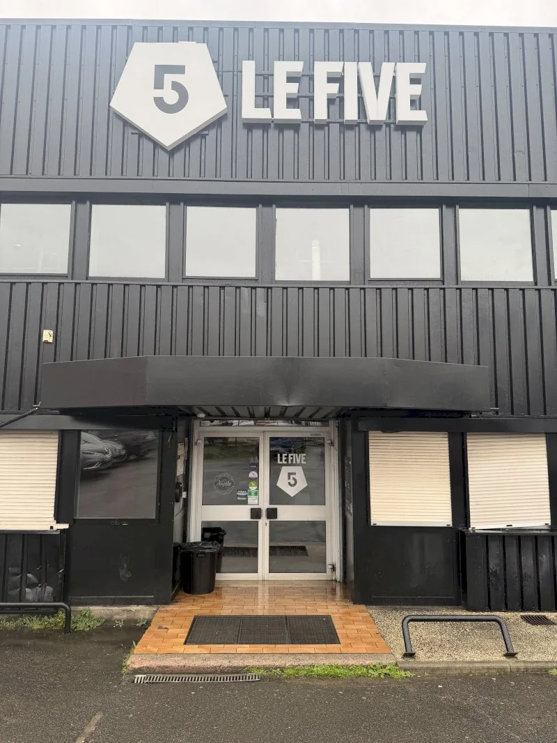 LE FIVE Champigny — 111 Rue Alexandre Fourny, 94500 Champigny-sur-Marne, France