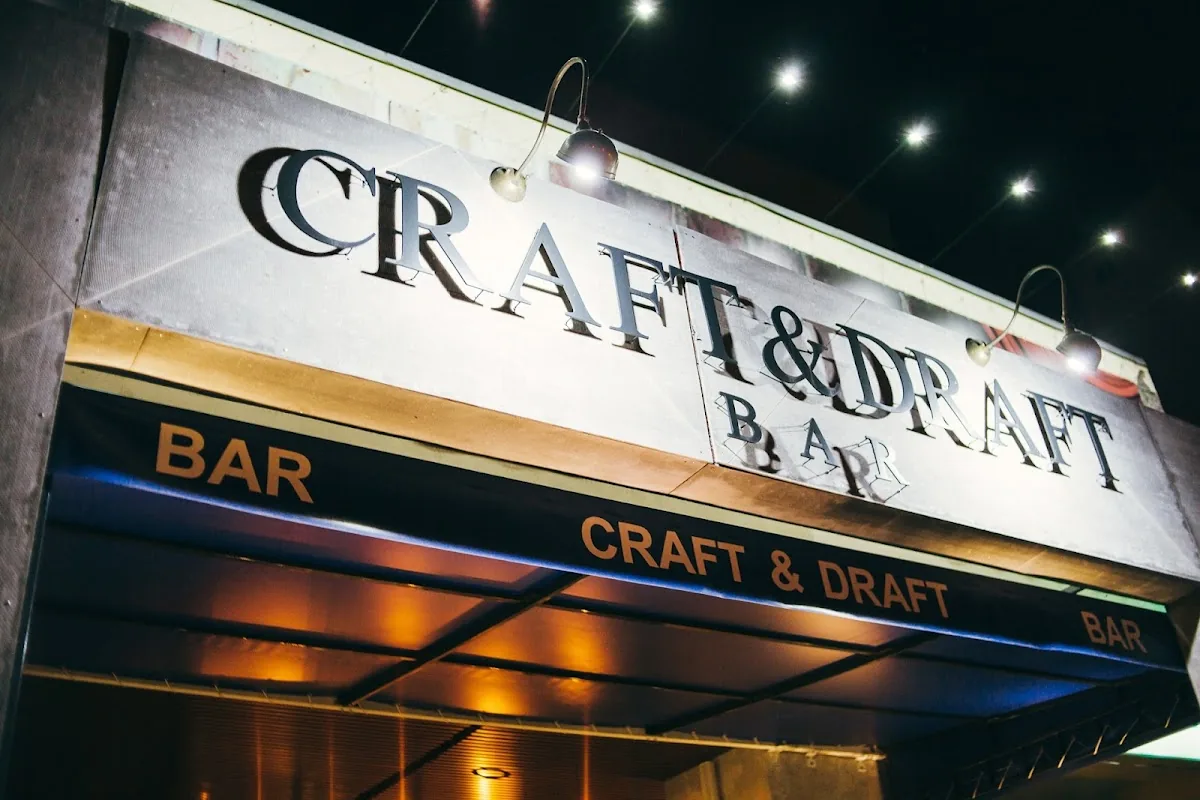 Крафтовый бар 13 Rules — Ulitsa Molodogvardeitsev, 64u0411, Chelyabinsk, Chelyabinsk Oblast, Russia, 454136