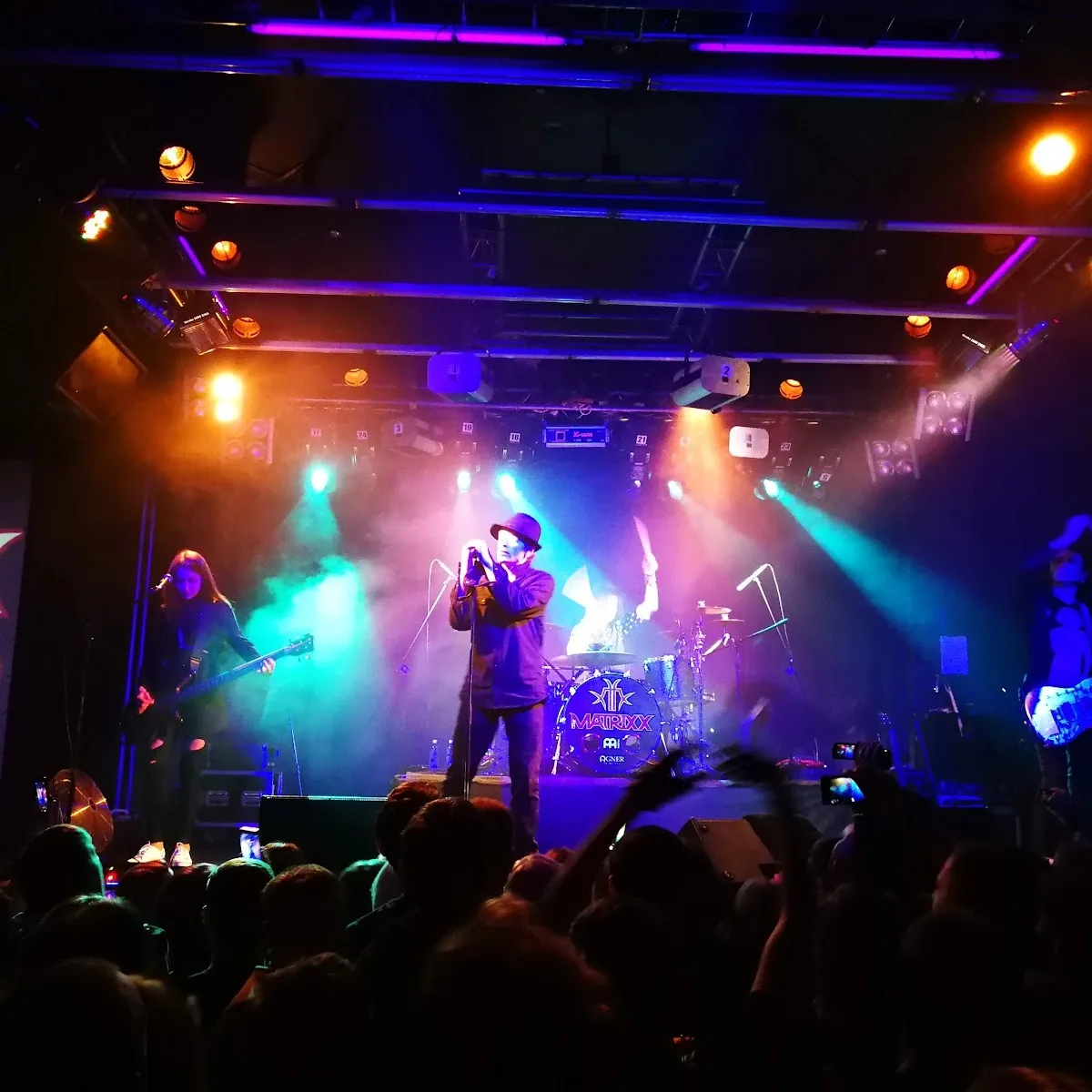 tGalaktika Razvlecheniy — Komsomol'skiy Prospekt, 16, Chelyabinsk, Chelyabinsk Oblast, Russia, 454106