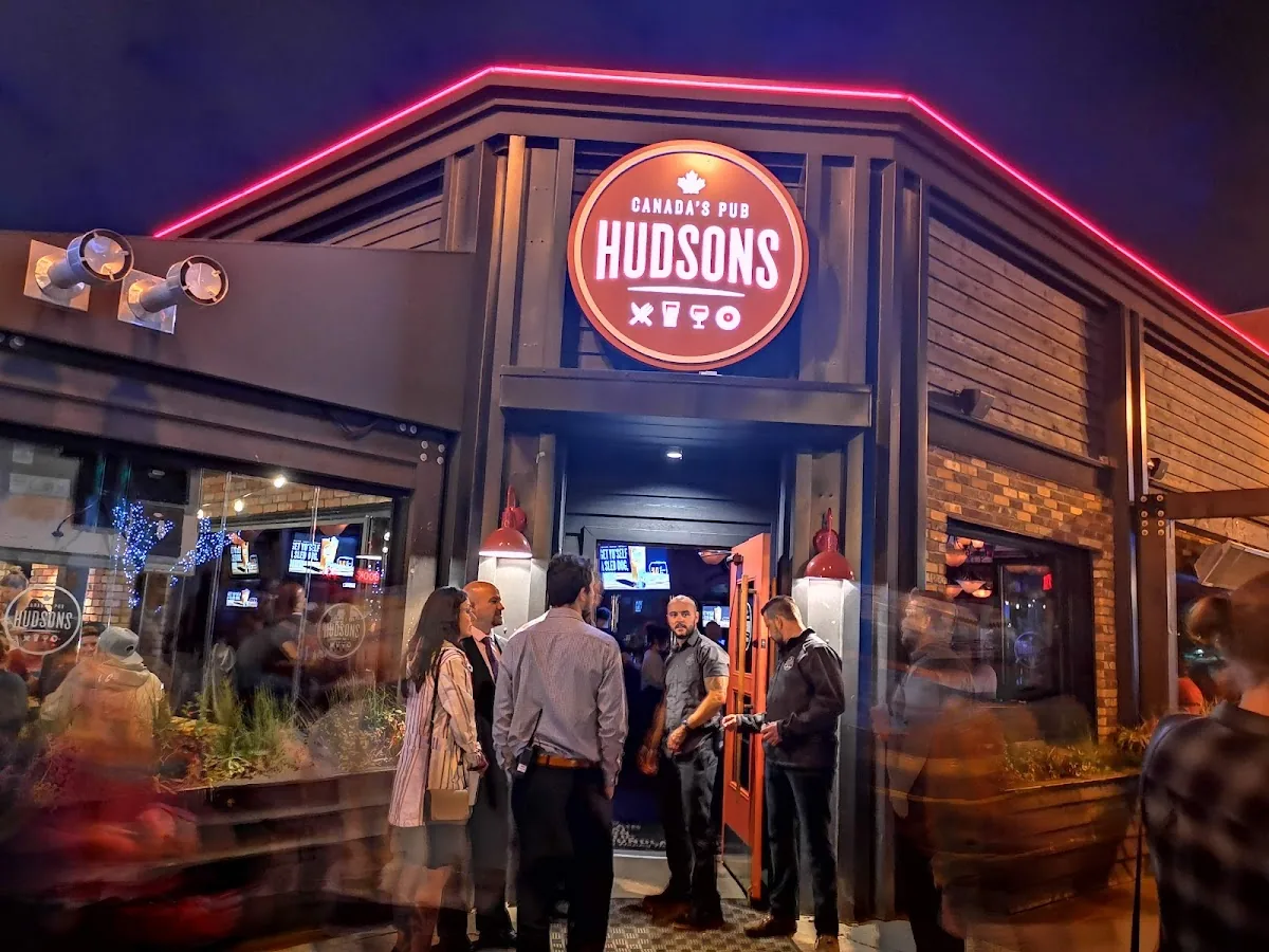 Hudsons Canada’s Pub gallery 2