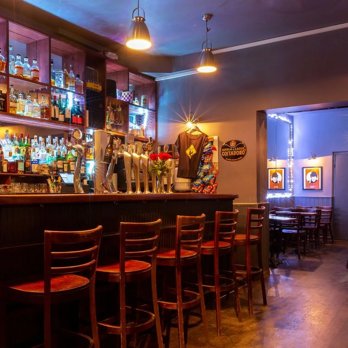 Rush Bar — 32 Rue Saint-Su00e9bastien