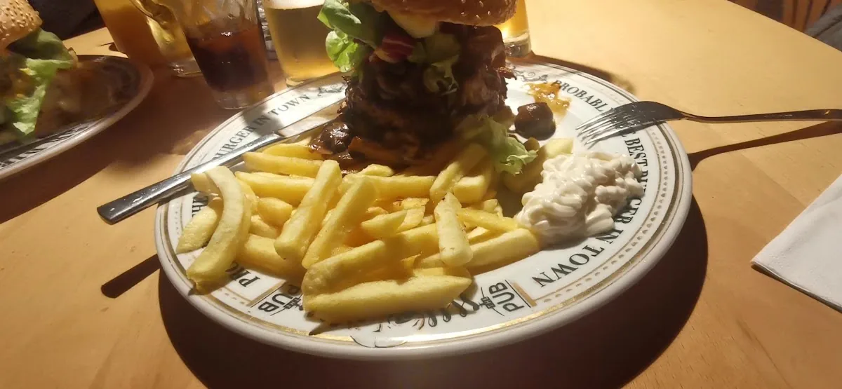 The Pub Berlin gallery 3