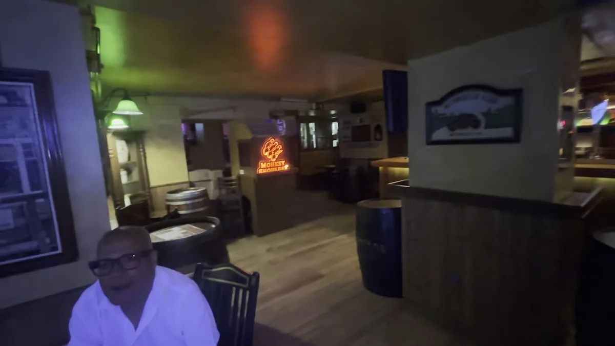 O’Neill’s Irish Pub gallery 3