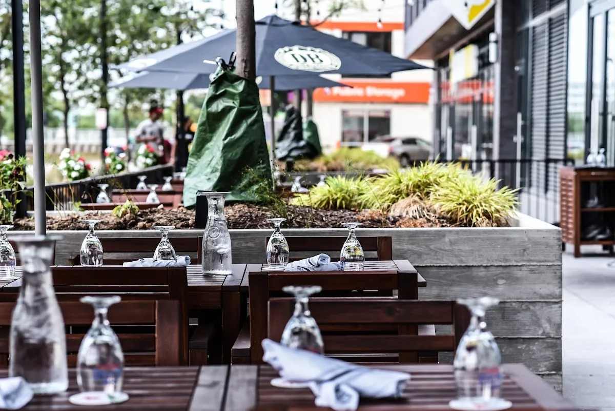 Walter’s Sports Bar gallery 2