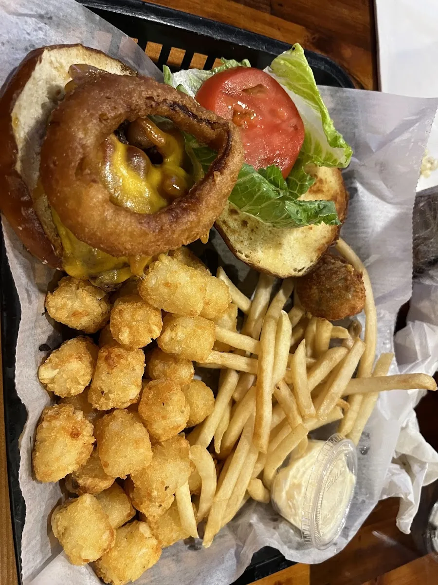 Tommy’s Detroit Bar gallery 2