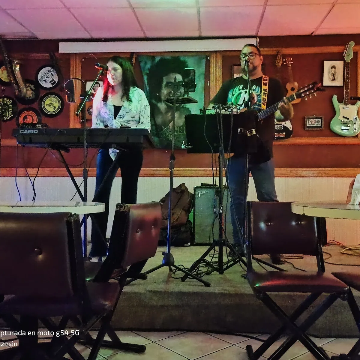 King Lion Pub Restaurant Bar — Av. Ruiz Cortines 145, Valle de Infonavit, 64350 Monterrey, N.L., Mexico