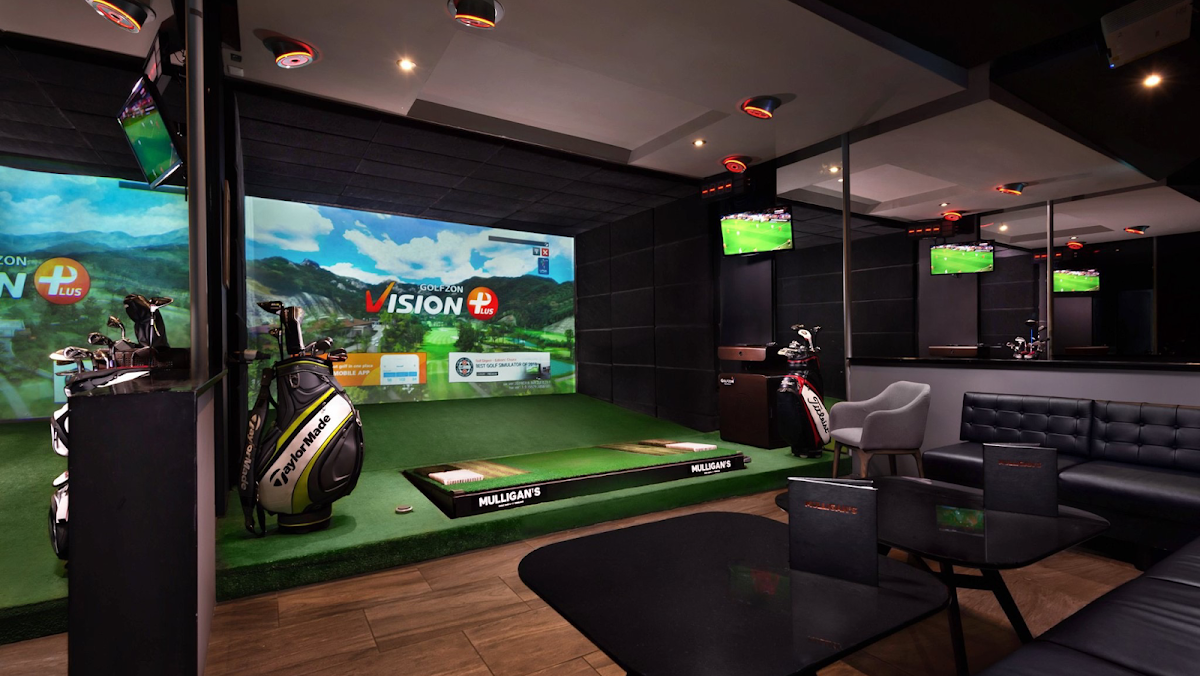 Mulligan’s Monterrey gallery 2