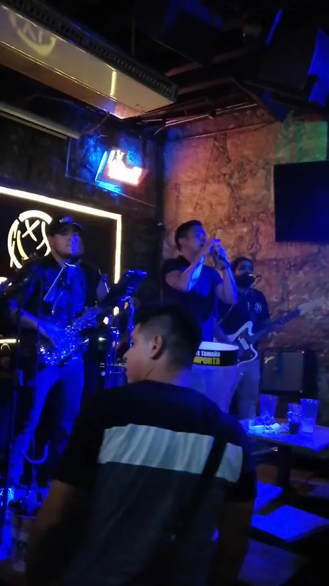 Nandas 78 Bar gallery 2