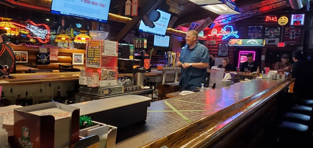 Crossroads Lounge gallery 3