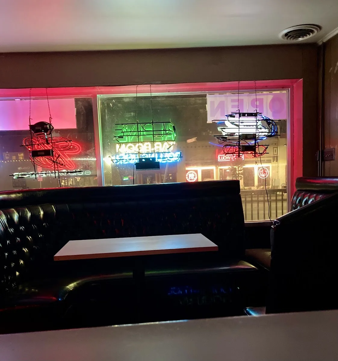 Alpine Tap Room gallery 3