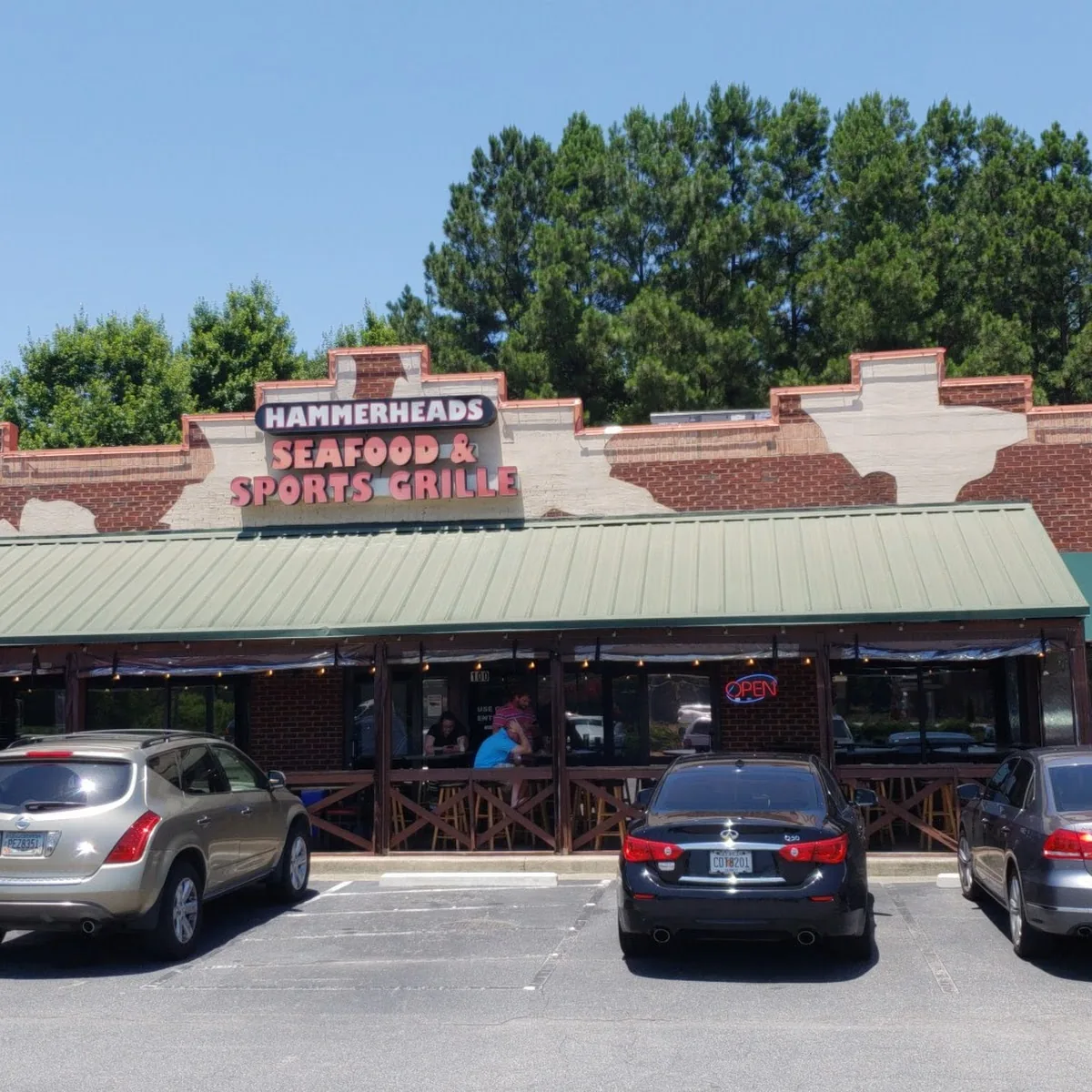 Hammerhead’s — 415 Peachtree Industrial Blvd