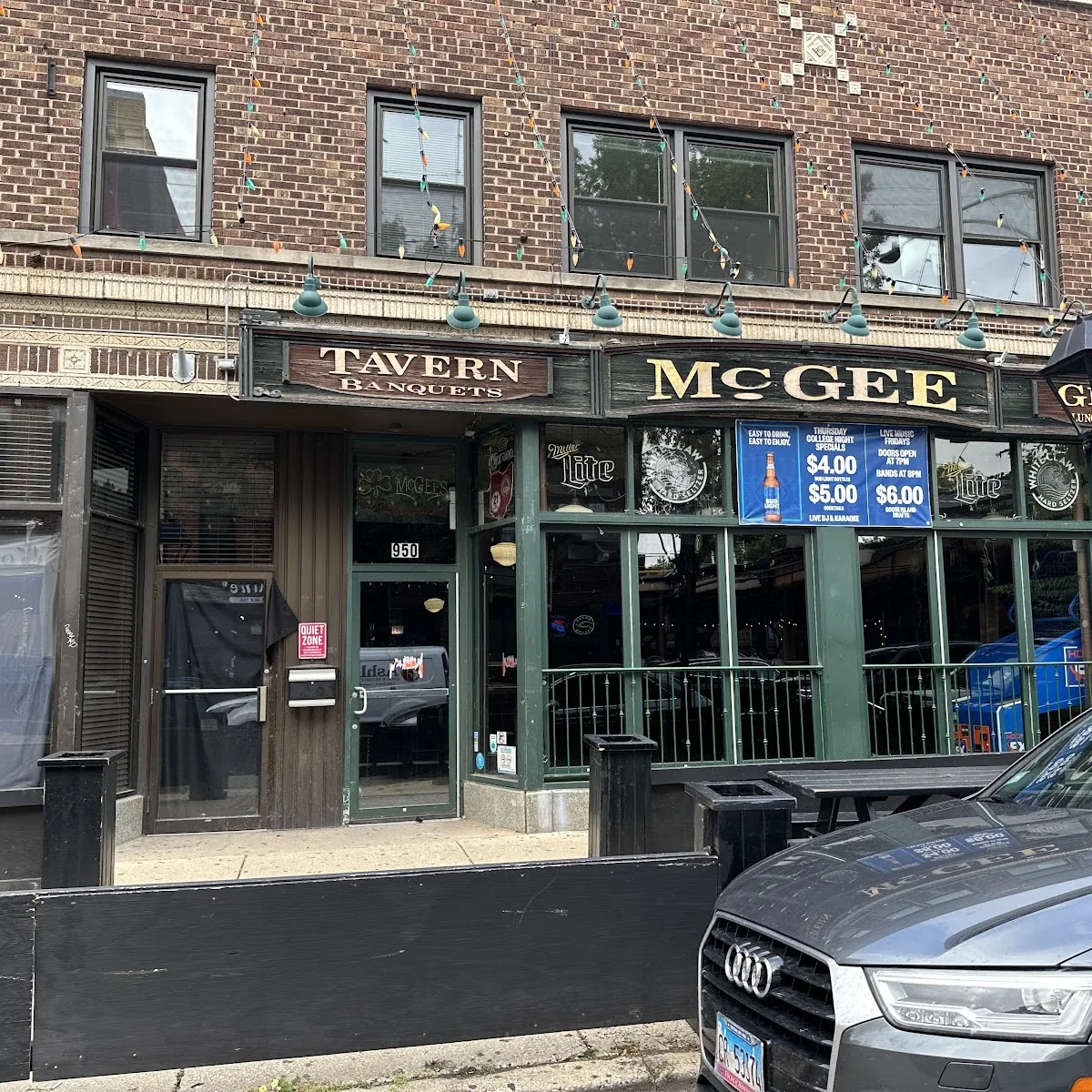 McGee’s Tavern — 950 W Webster Ave