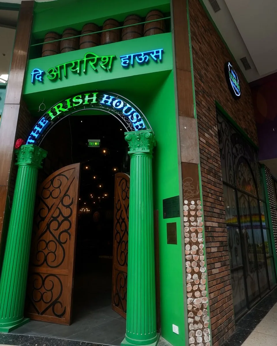Pup’s Irish Pub gallery 2