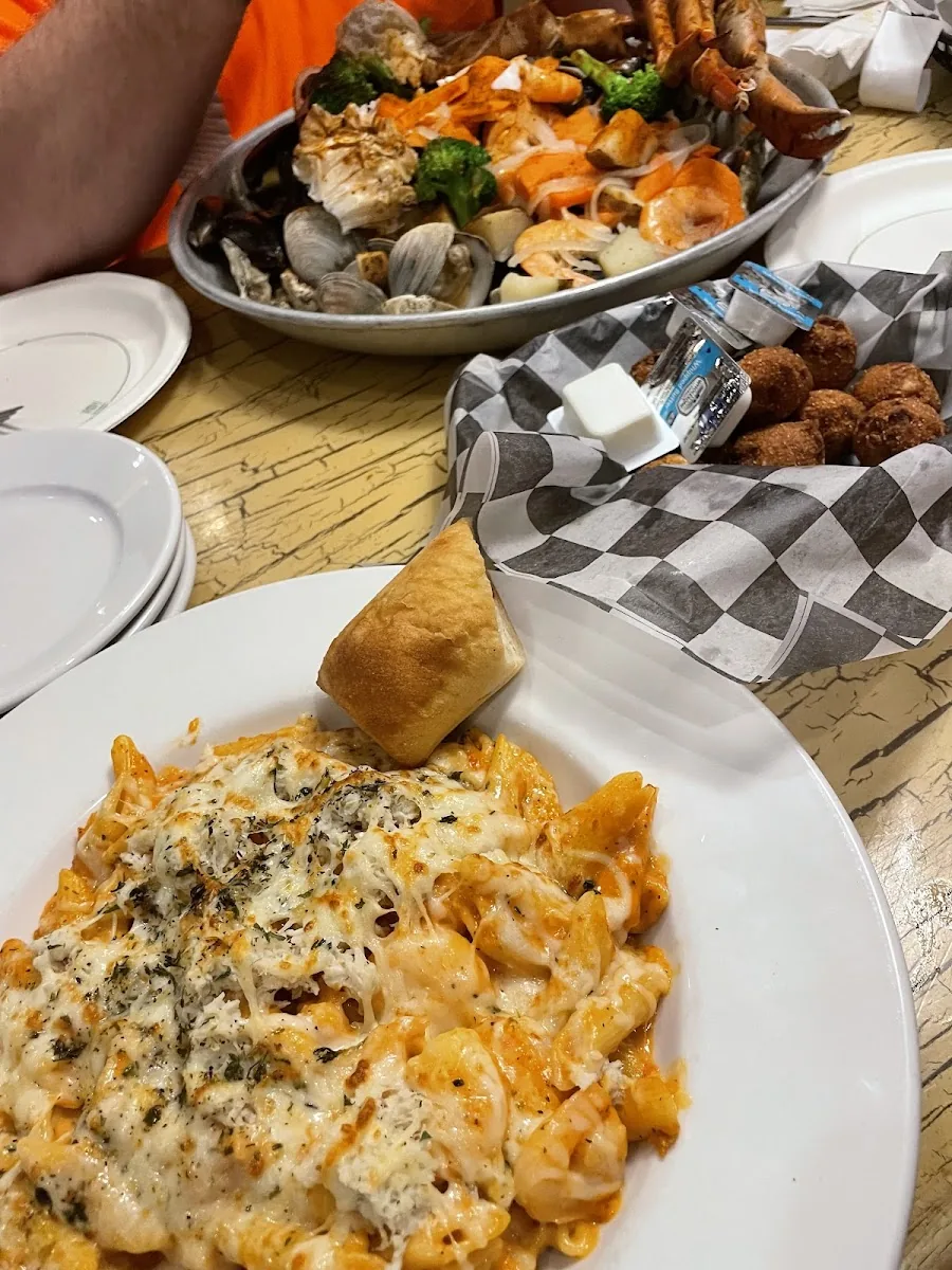 Lucky Oyster gallery 3