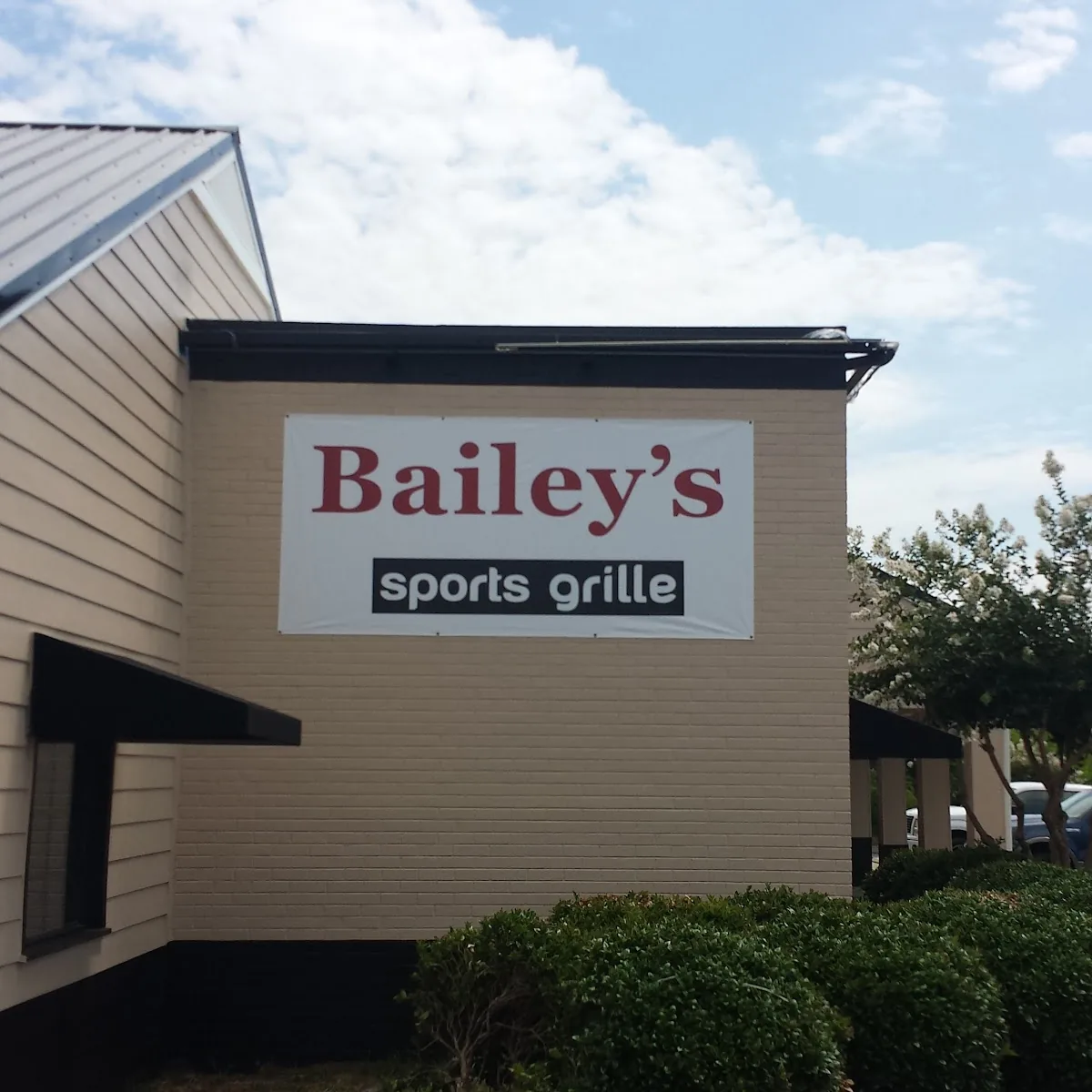 Bailey’s Sports Grille — 2409 Laurens Road