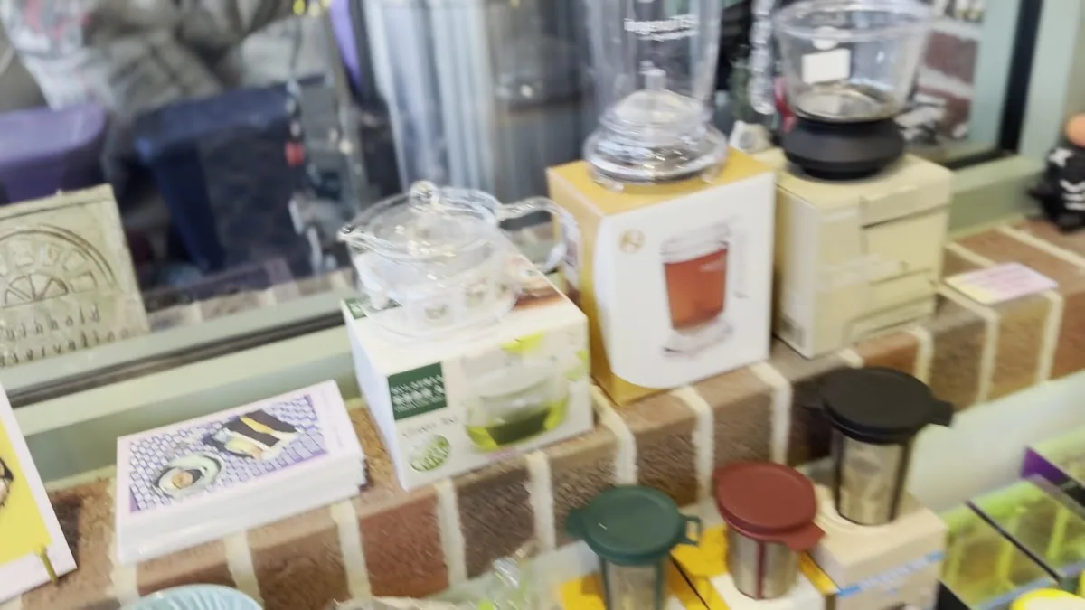 Between the Buns gallery 2