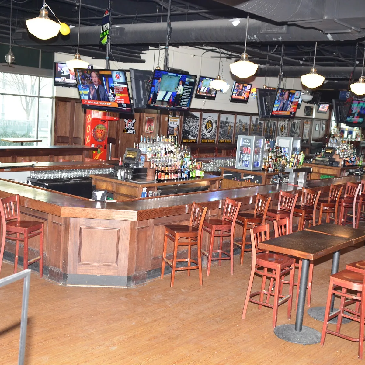 McFadden’s — 211 N Shore Dr