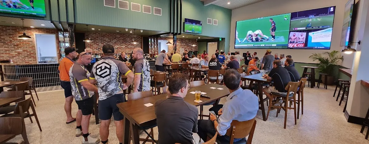 North Shore Tavern gallery 2