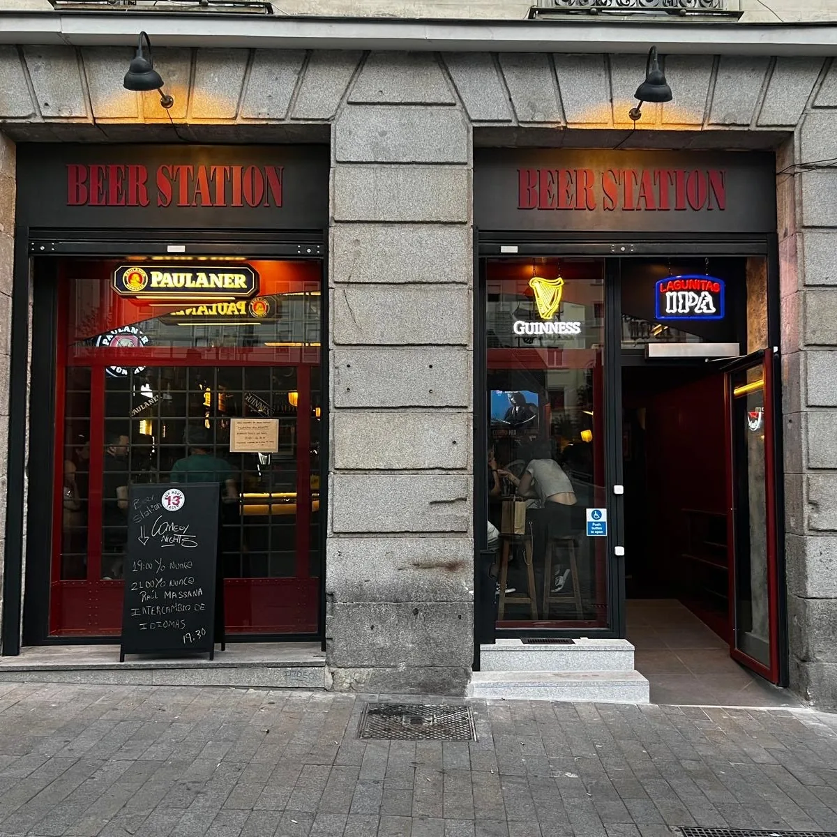 Beer Station — Cuesta de Sto. Domingo, 22, Centro, 28013 Madrid, Spain
