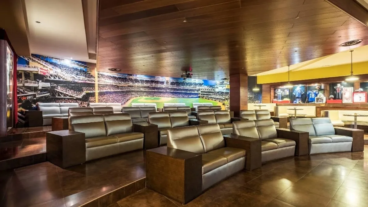 LATINOS SPORT BAR gallery 2