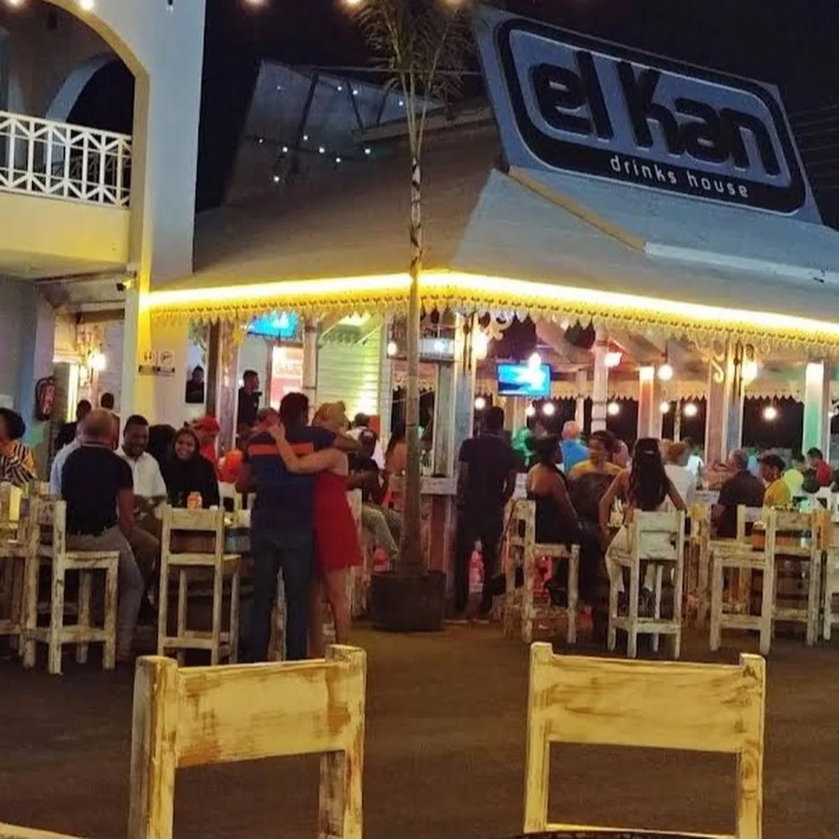 El Kan Drink House — MHP3+WR9, Av. Espau00f1a, Punta Cana 23000, Dominican Republic