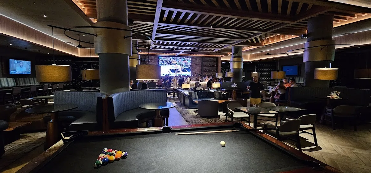 Sports Bar gallery 2