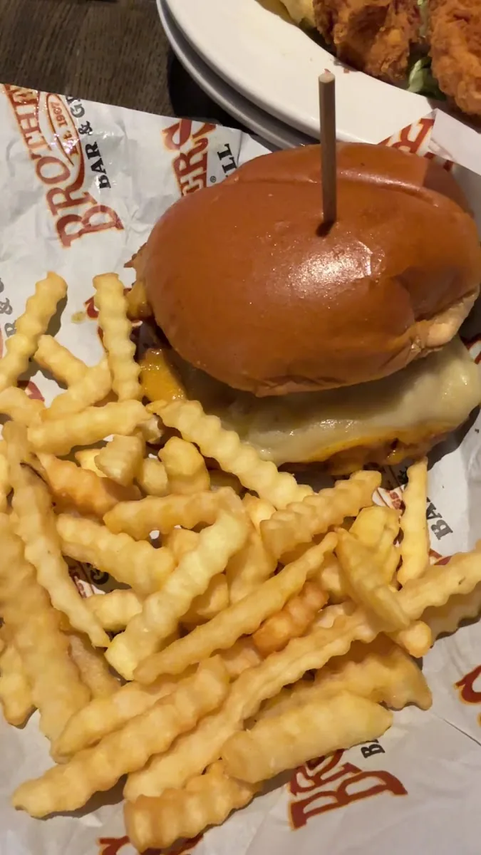 Brothers Bar & Grill gallery 3