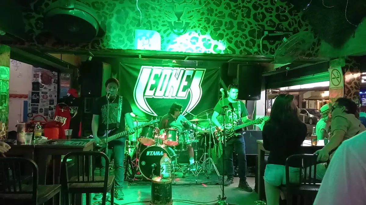 The Jungle Bar gallery 2