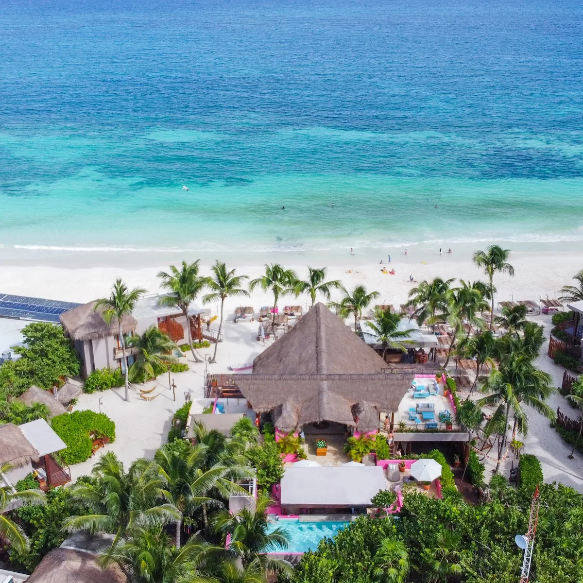 La Zebra, an SLH Hotel — Carr. Tulum-Boca Paila 800, Tulum Beach, Zona Hotelera, 77780 Tulum, Q.R., Mexico