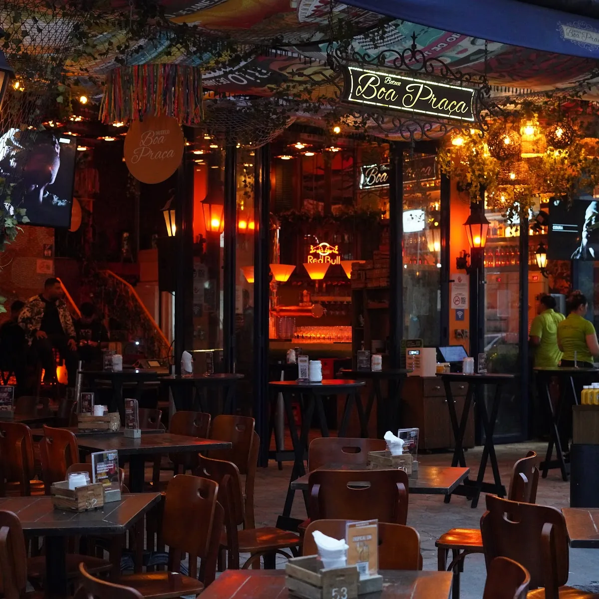 Boteco Boa Praça — Av. Olegu00e1rio Maciel, 214 - Barra da Tijuca, Rio de Janeiro - RJ, 22621-200, Brazil