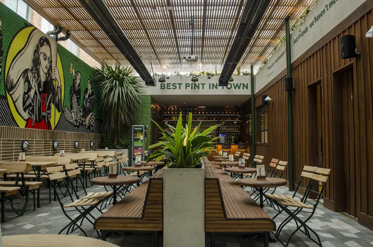 El Irish Pub gallery 2