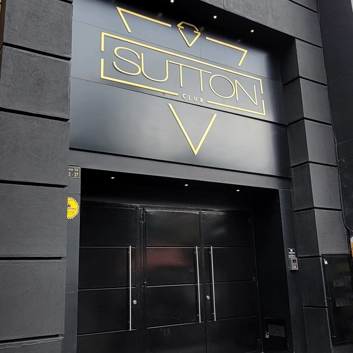 Sutton Club Bogotá — Cra. 15 #93 - 37, Bogotu00e1, Colombia