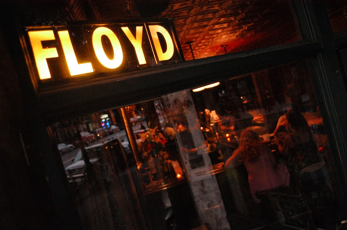 Floyd Bar gallery 2