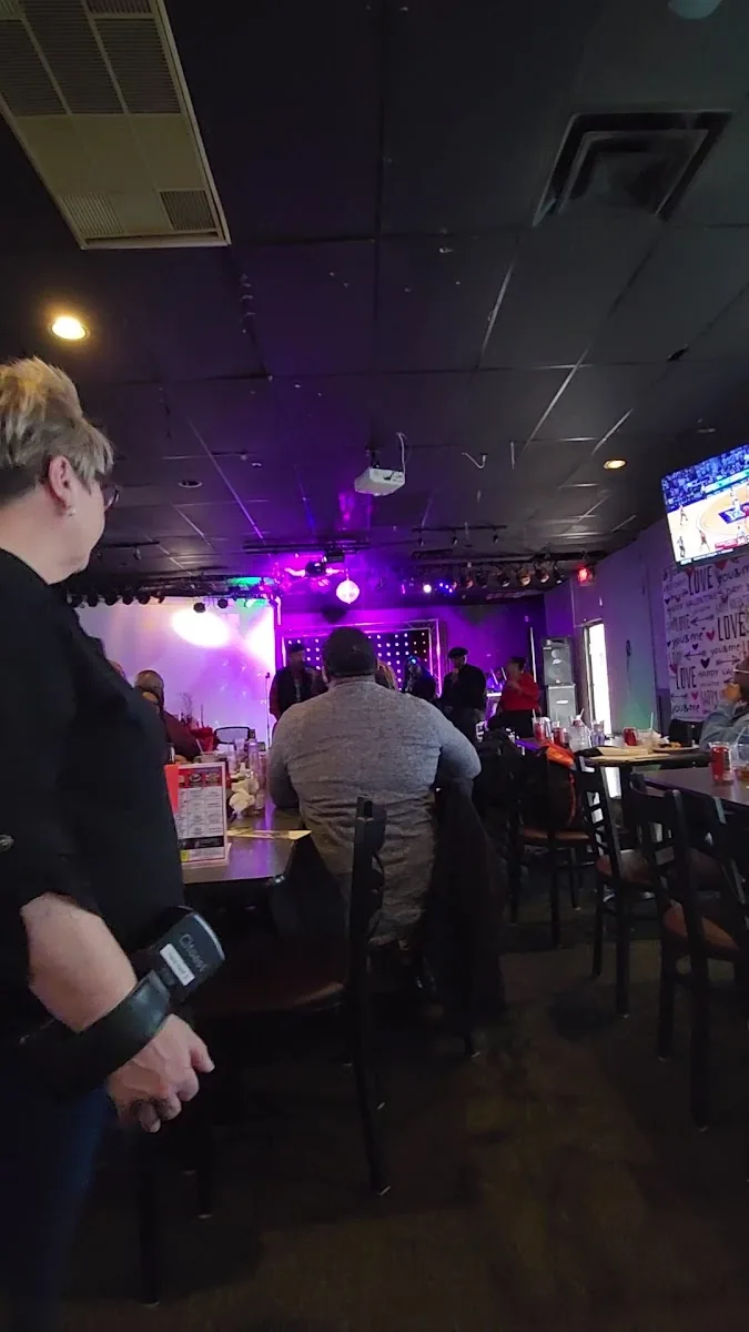 Score Sports Bar & Grill OTKS gallery 2