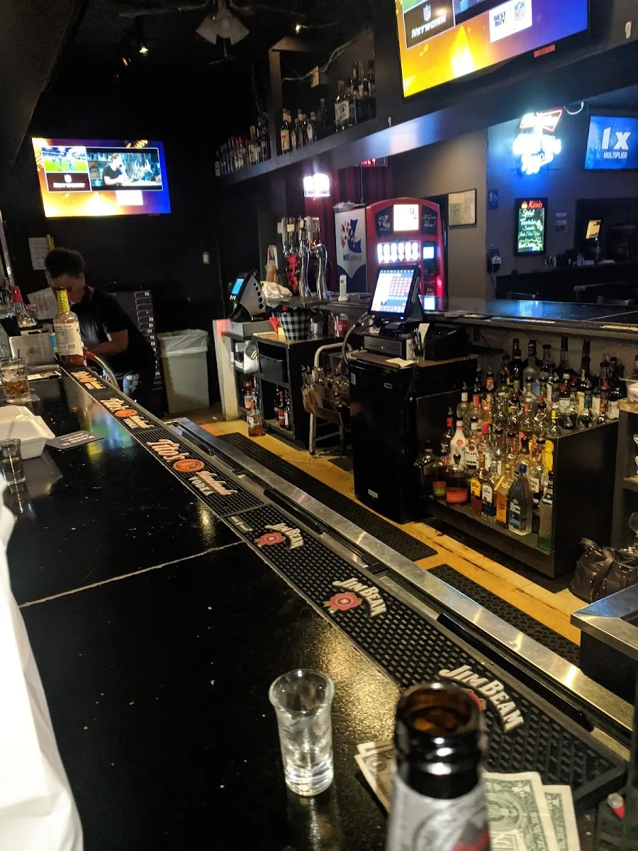 Hometown Sports Bar & Grill OTKS gallery 3