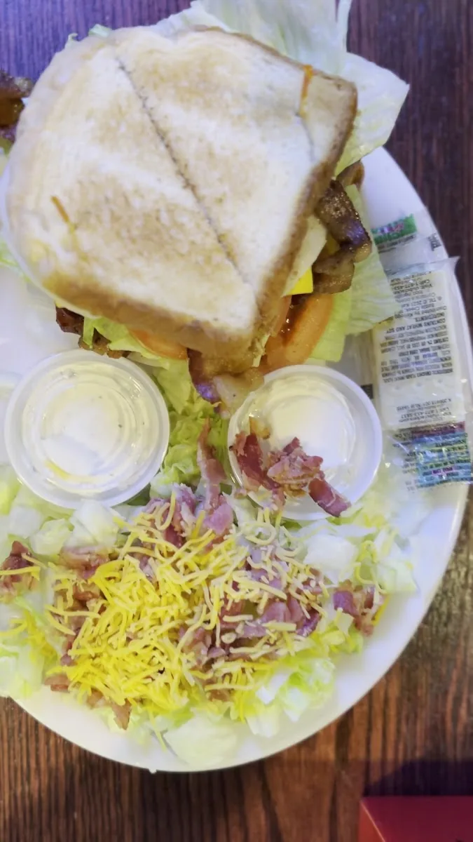 Gateway Lounge gallery 2