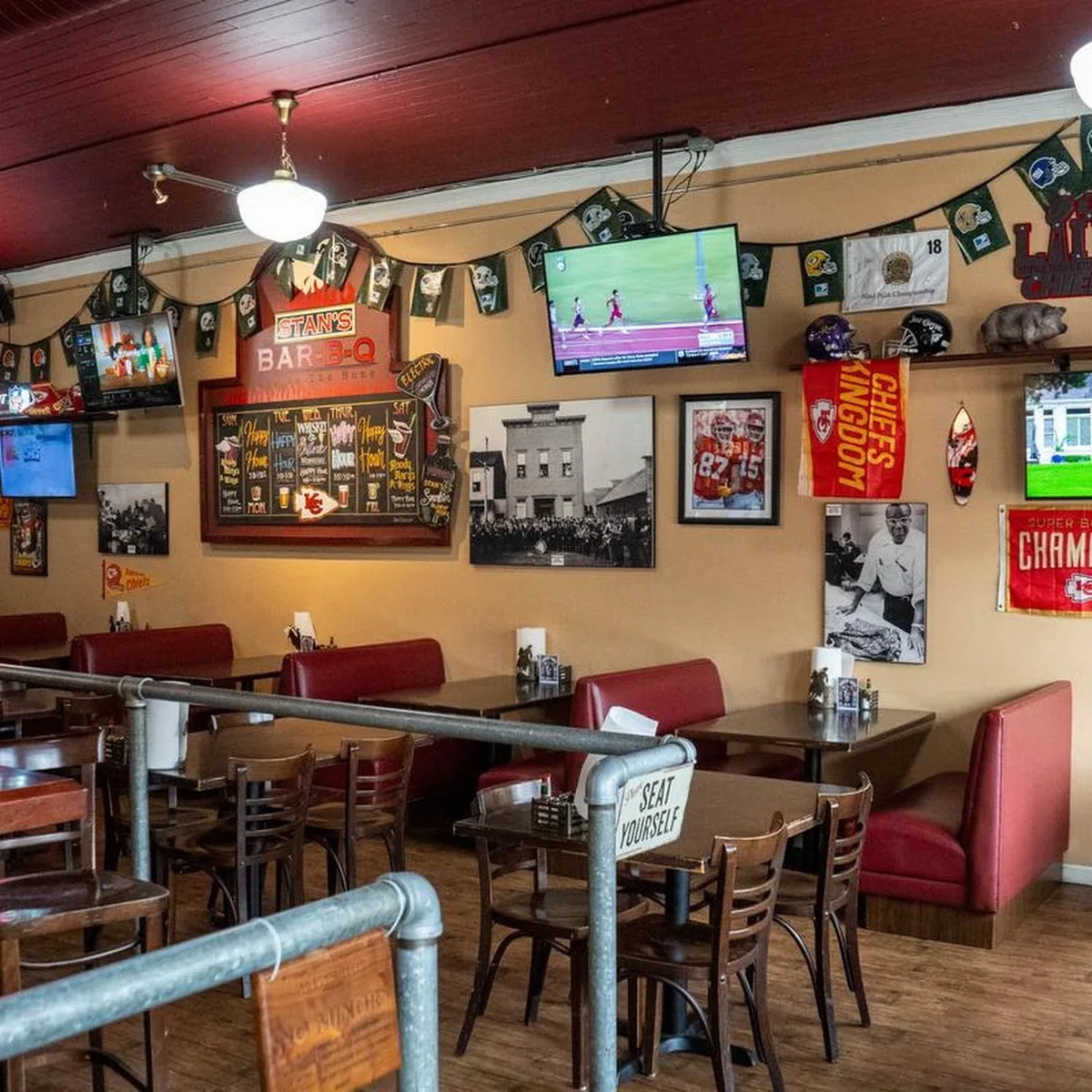 Stan’s Bar-B-Q — 58 Front St N, Issaquah, WA 98027, United States